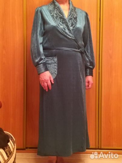 Халат велюровый женский