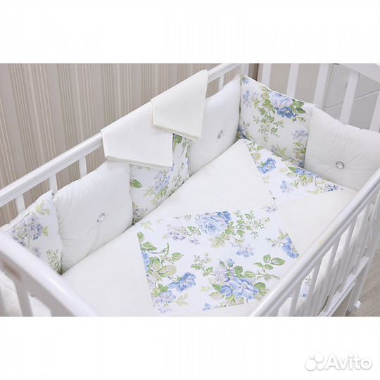 Комплект в кроватку Новый