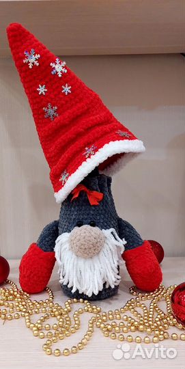 Гном, чехол на бутылку шампанского