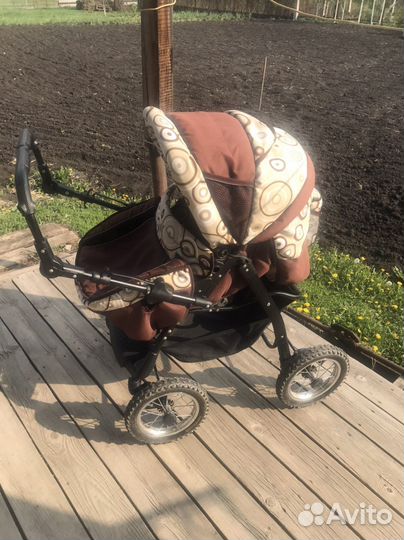 Продам прогулочную коляску
