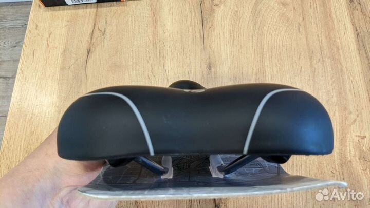 Седло для велосипеда кожаное velo