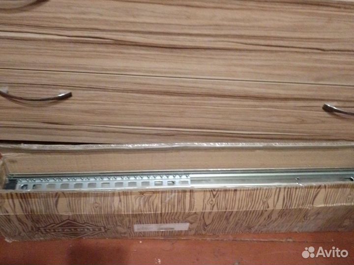 Направляющие для выдвижных ящиков