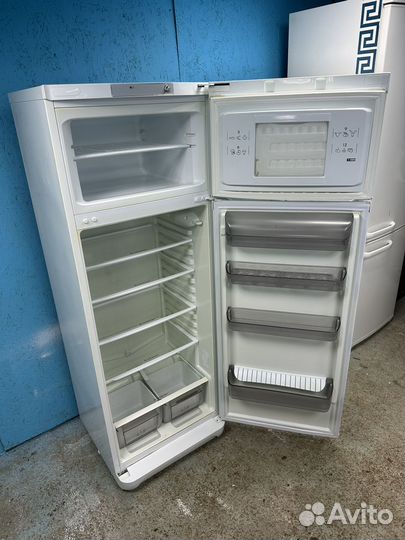 Холодильник Ariston. 170 см. Доставка