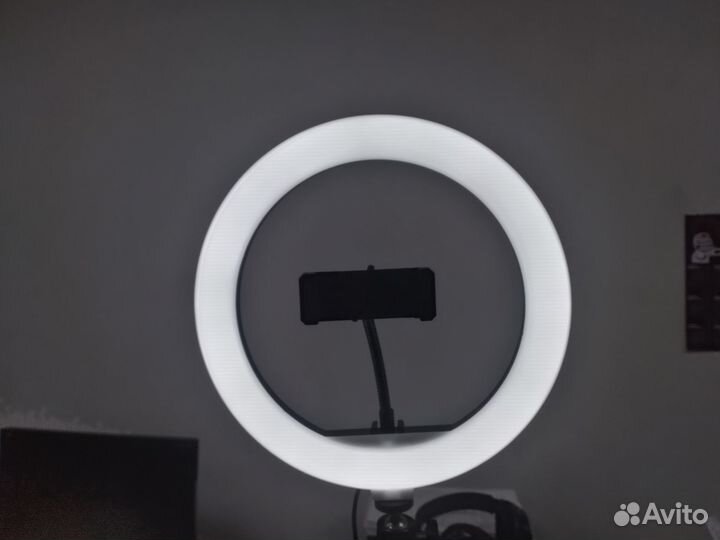 Кольцевая лампа со штативом