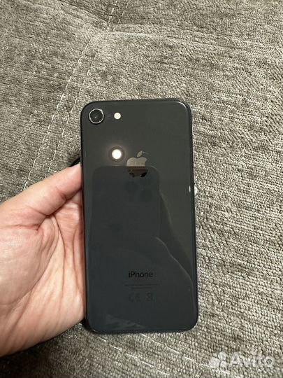 iPhone 8, 64 ГБ