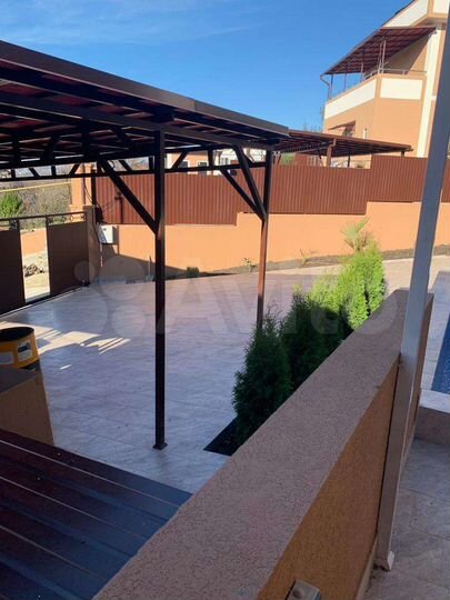 Дом 265,1 м² на участке 7 сот.