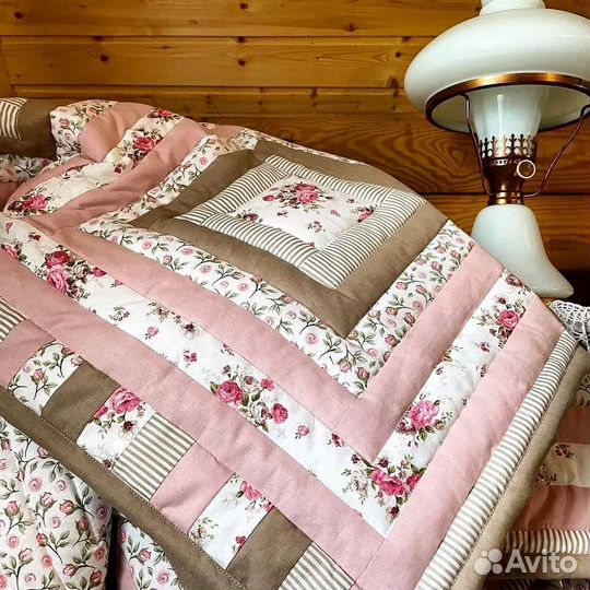 Лоскутное одеяло ручной работы