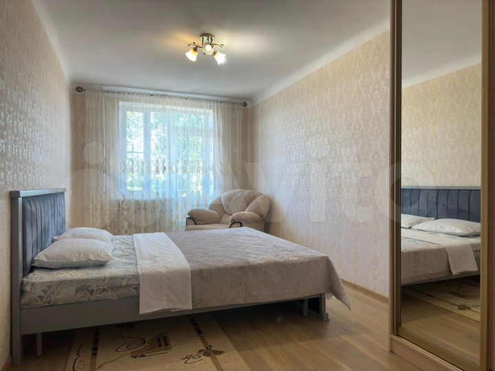 2-к. квартира, 70 м², 3/5 эт.
