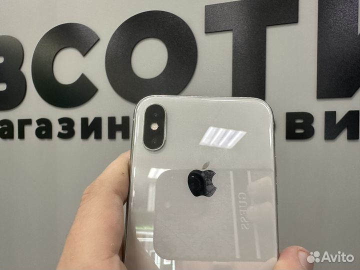 iPhone X, 64 ГБ