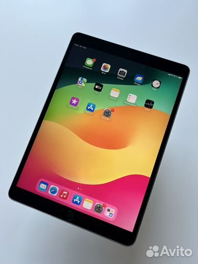 iPad Pro 2 10.5 64GB Wi-Fi + Cellular Space Gray