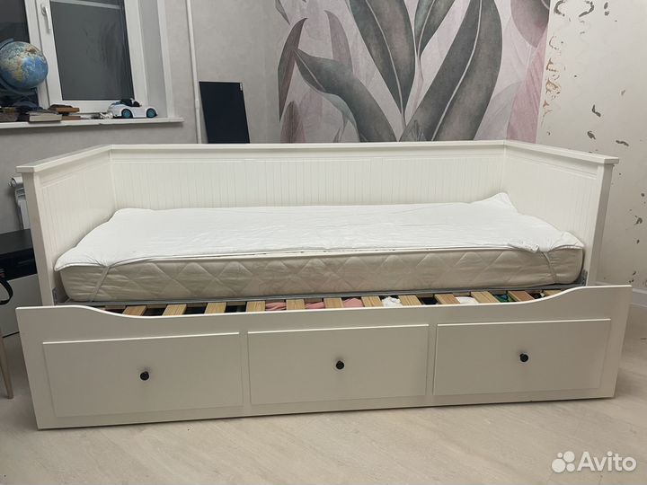 Кровать IKEA Хемнес