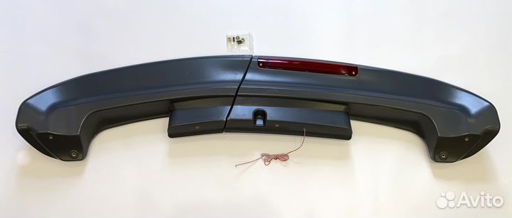 Спойлер Toyota Land Cruiser 105