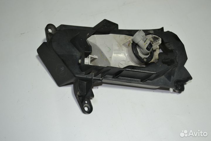 Фара противотуманная левая Mazda Mazda 3 BL