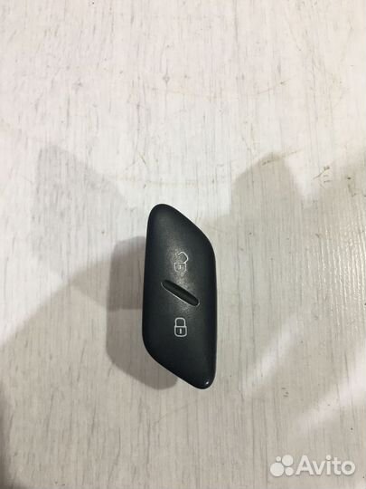 Кнопка блокировки дверей volkswagen polo 5 1.4 мт