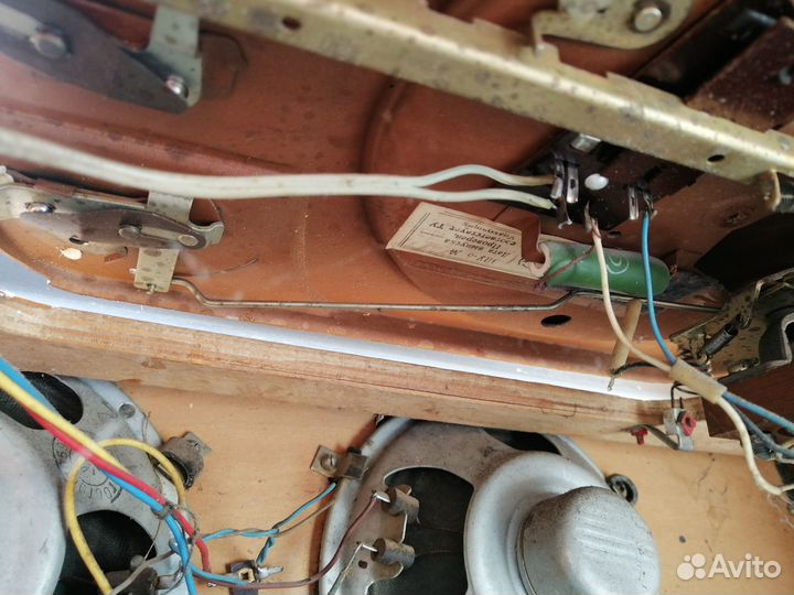 Радиола ламповая Волга