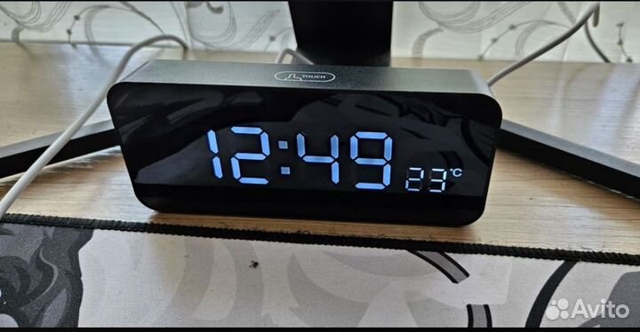 Настольные часы