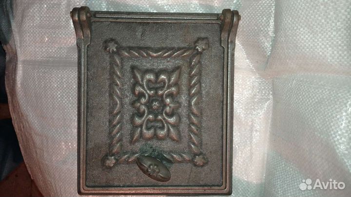 Дверца чугунная с рамкой для печи блмз