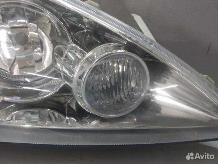 Фара правая Toyota Camry V-30 2005