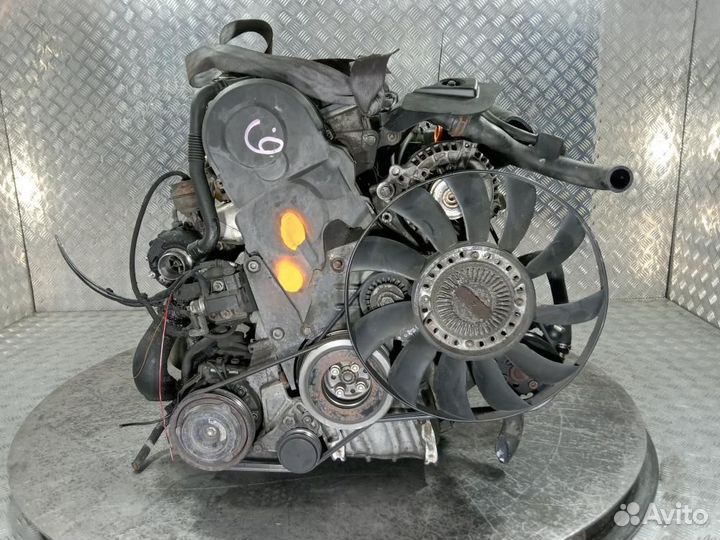 Двигатель Volkswagen Passat B5(00-05) 2003 AWX 1.9