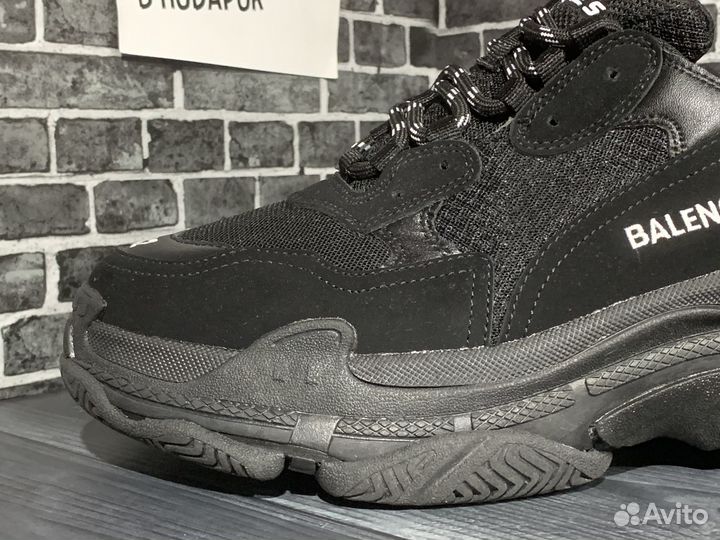 Balenciaga Triple S Black. Мужские кроссовки