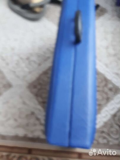 Массажный стол