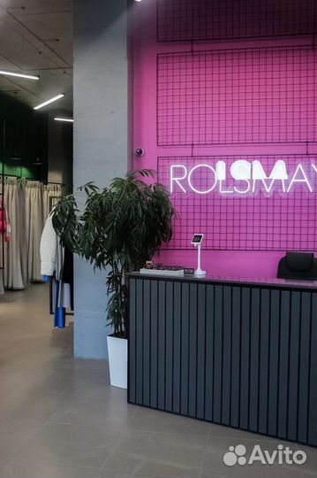 Продам готовый бизнес магазин одежды