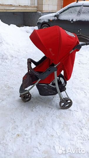 Прогулочная коляска