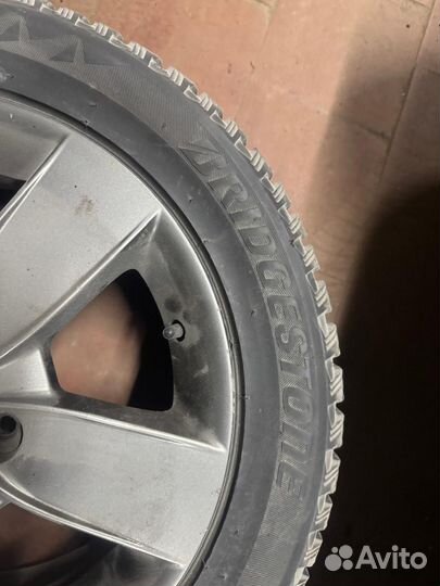 Bridgestone Blizzak Spike-01 205/55 R16