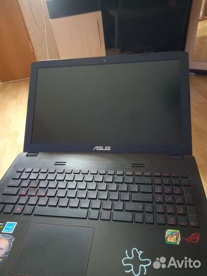 Ноутбук asus