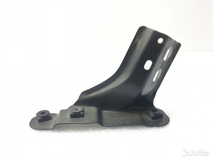 Кронштейн крыла передний правый Volkswagen Polo