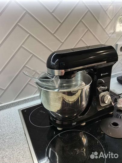 Миксер планетарный