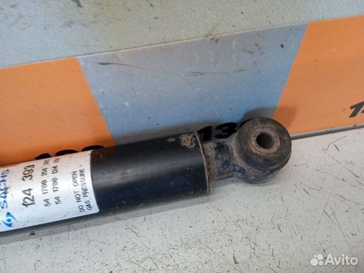 Амортизатор задний Mercedes-Benz E-Class W210 2.4