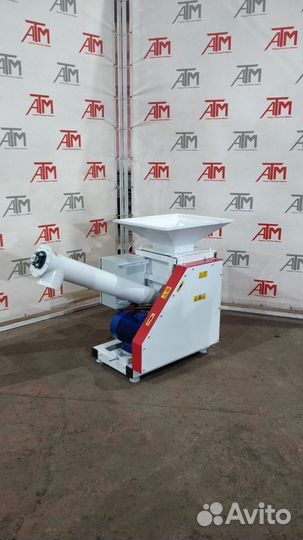 Зернодробилка вальцовая в наличии