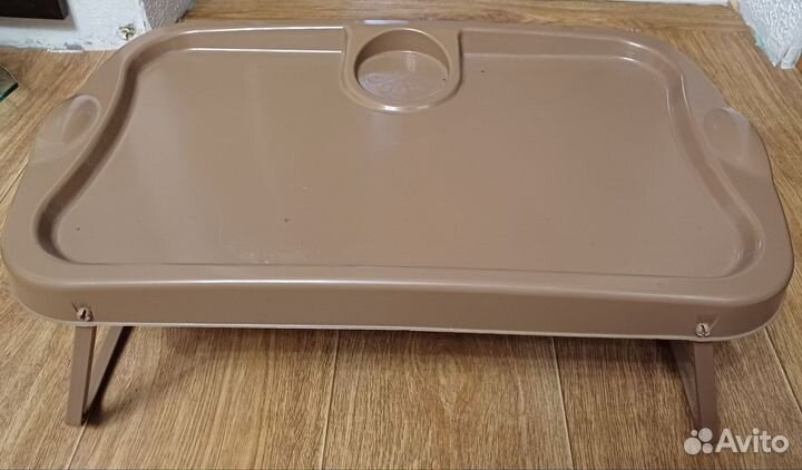 Столик поднос