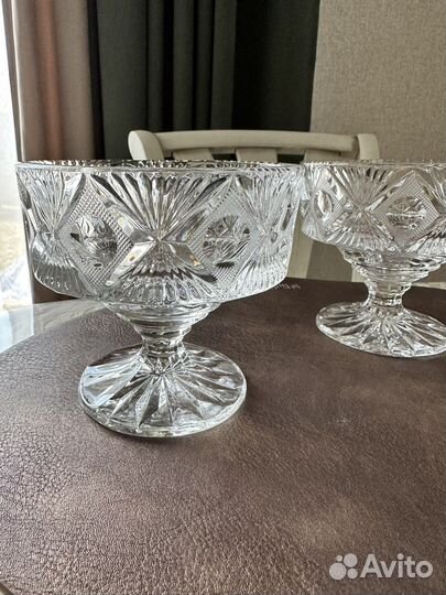 Ваза на ножке