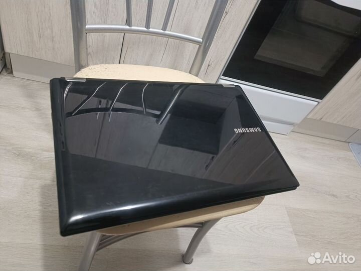 Ноутбук Samsung / i7-2630QM / GT540M / 6GB / 500GB