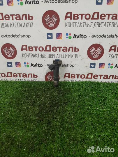 Форсунка топливная Opel Astra J 2010 0280158205