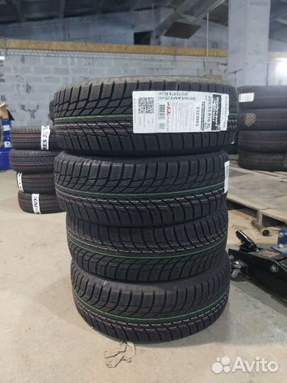 Kumho WinterCraft Ice Wi51 205/55 R16