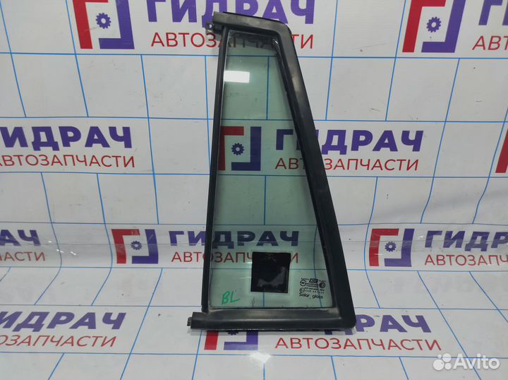 Стекло двери задней левой (форточка) Hyundai Santa