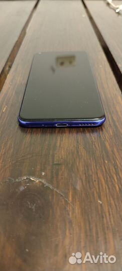 Телефон Honor 20