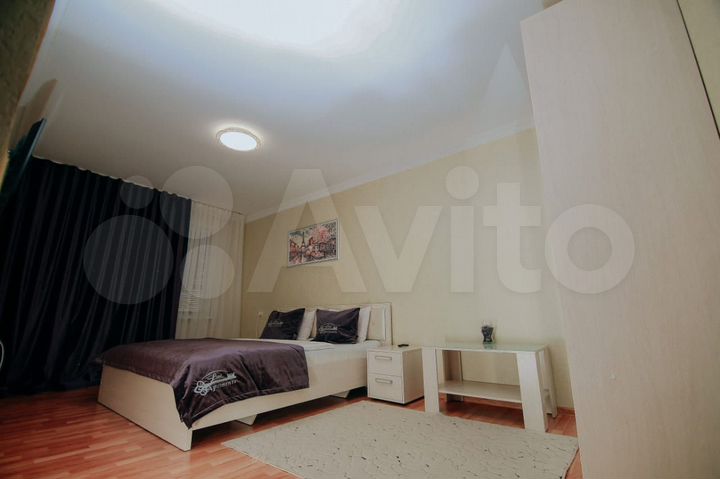 2-к. квартира, 57 м², 1/5 эт.