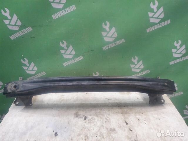 Усилитель переднего бампера Фольксваген Кадди Кэ