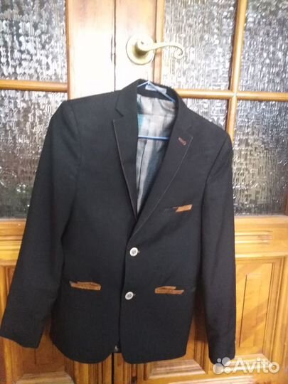 Продам костюм для мальчика