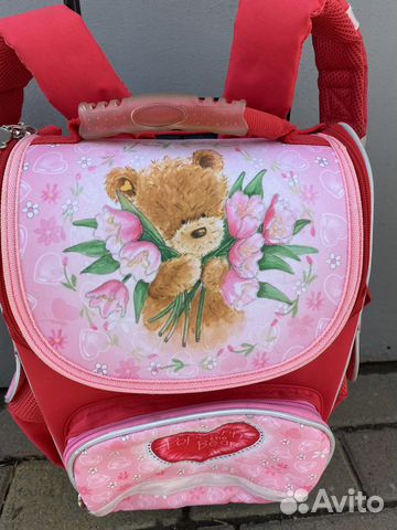 Рюкзак на колесиках,с большой выдвигающейся ручко