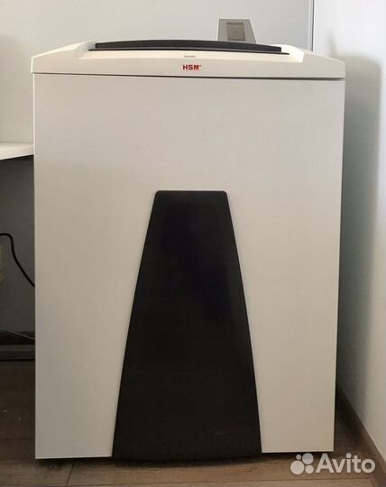 Уничтожитель документов / шредер HSM Securio P44i