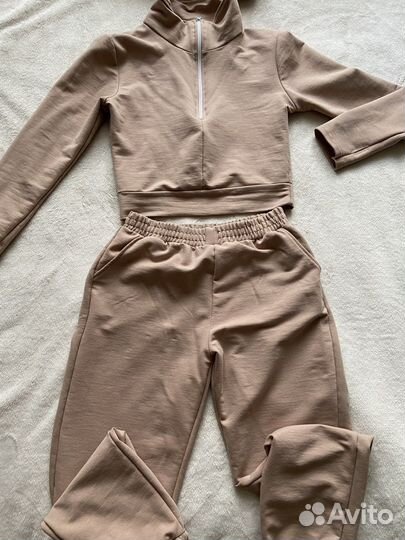 Спортивный костюм