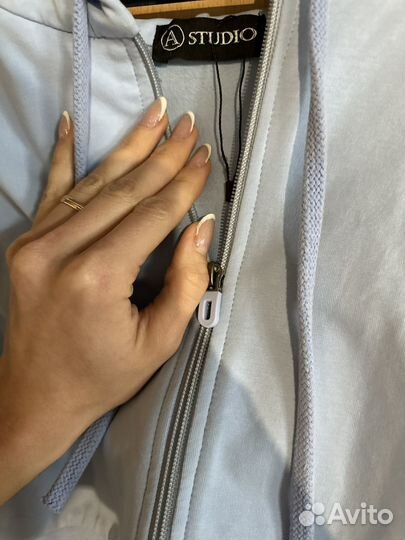 Костюм женский