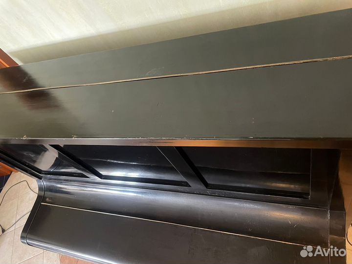 С Р О Ч Н О Пианино, год выпуска 1910