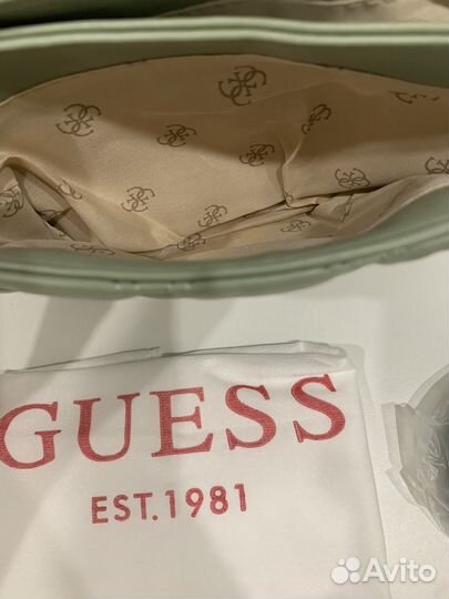 Сумка Guess