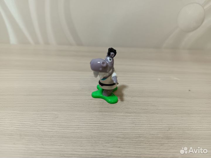 Игрушки из киндера 